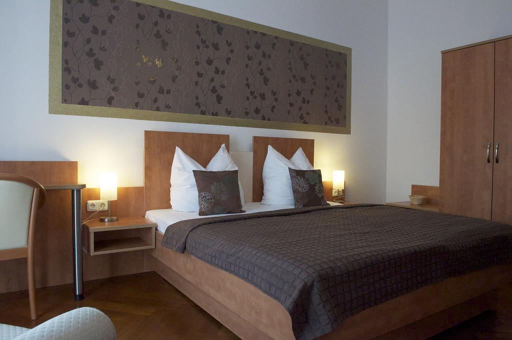 Hotel Vier Loewen Traben-Trarbach Phòng bức ảnh